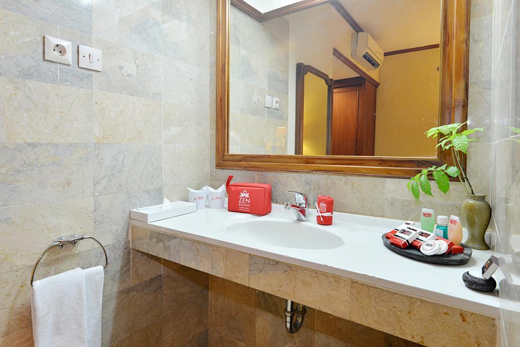 Zen Rooms Jogja Cendrawasih Pakualaman ภายนอก รูปภาพ