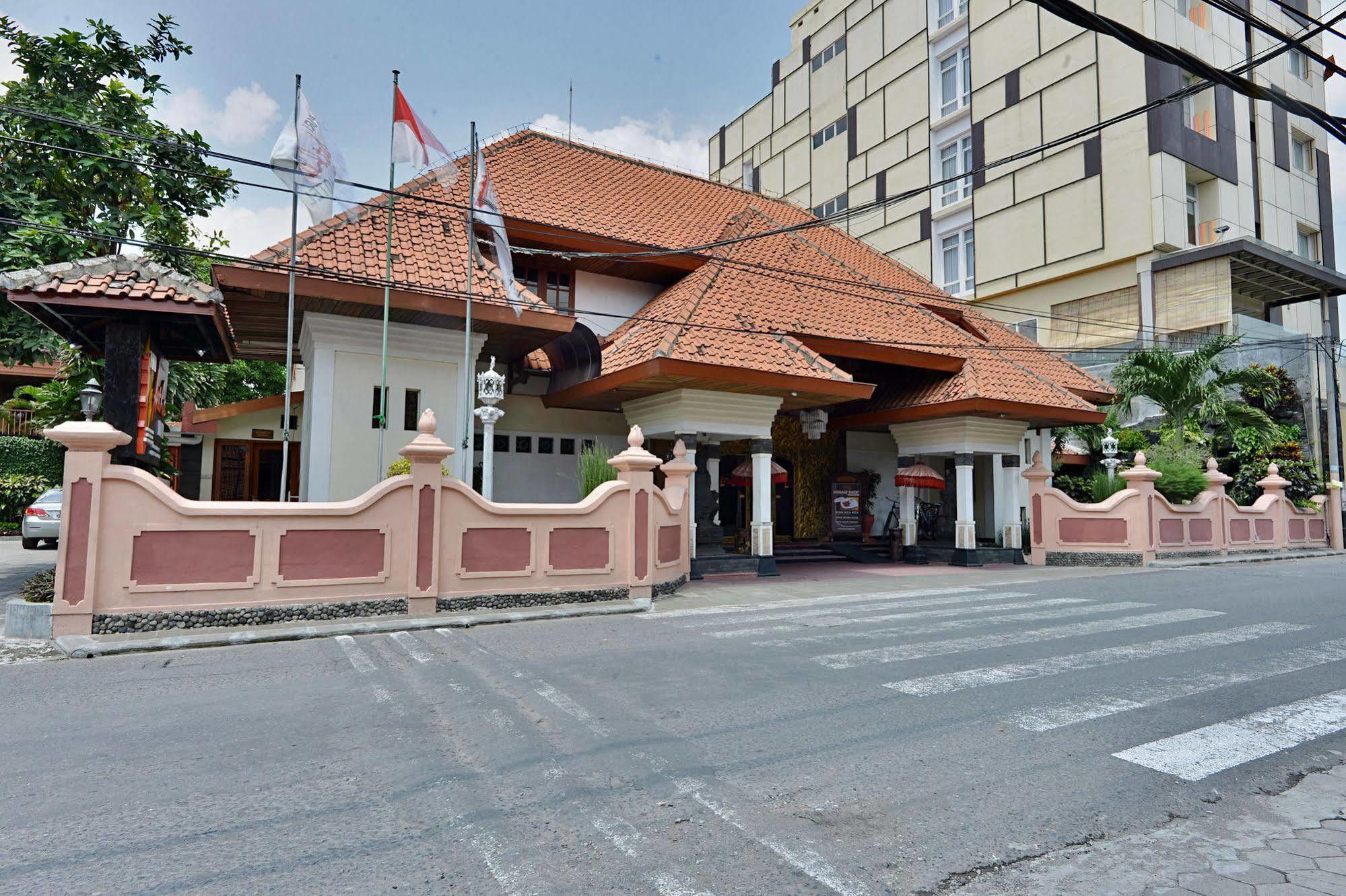 Zen Rooms Jogja Cendrawasih Pakualaman ภายนอก รูปภาพ