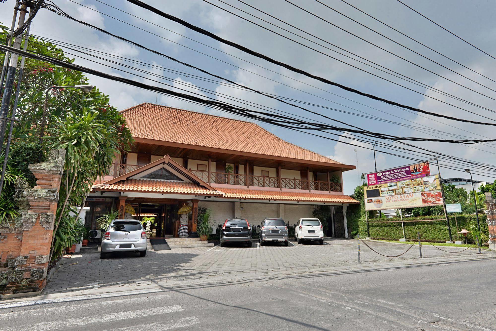 Zen Rooms Jogja Cendrawasih Pakualaman ภายนอก รูปภาพ