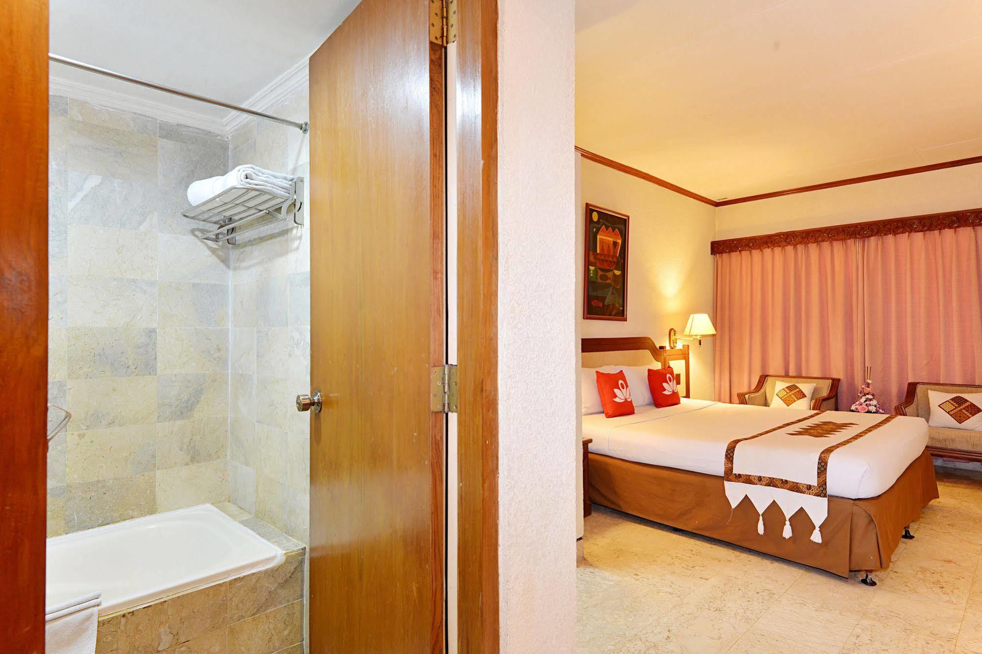 Zen Rooms Jogja Cendrawasih Pakualaman ภายนอก รูปภาพ
